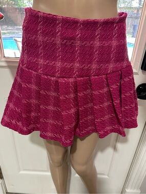 Textured Raspberry Pink Pleated Mini Skirt